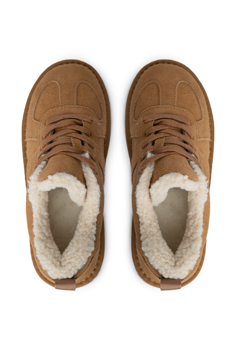 Кеди з хутром жіночі