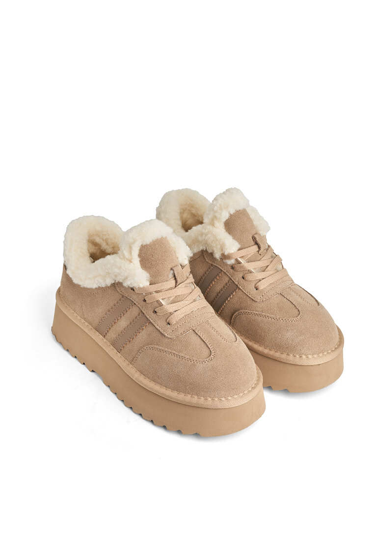 Кеди з хутром жіночі