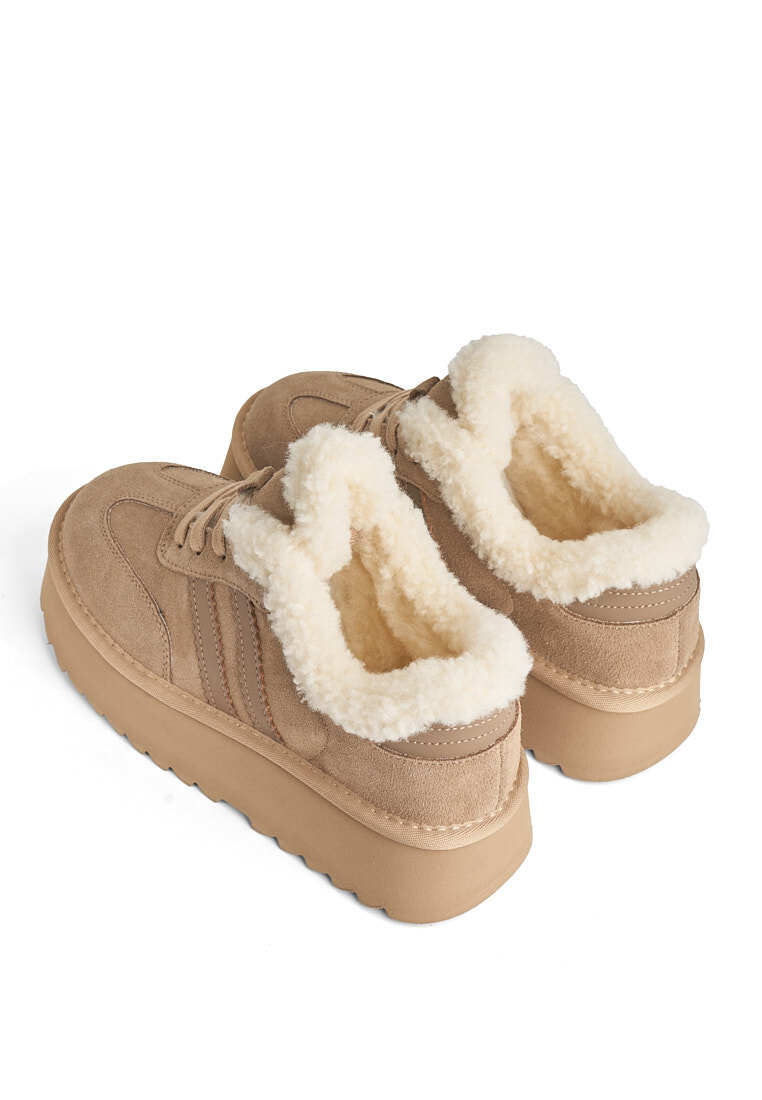 Кеди з хутром жіночі