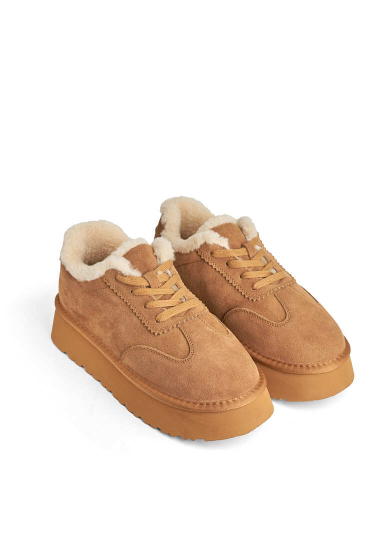 Кеди з хутром жіночі