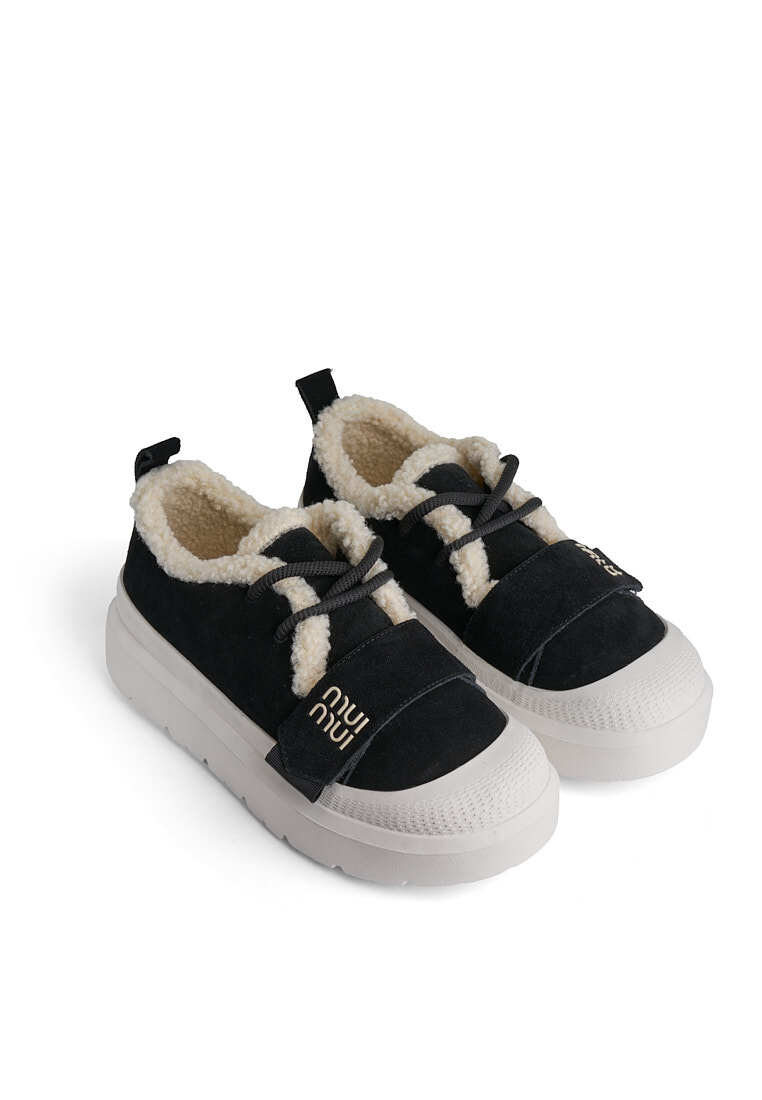 Кеди з хутром жіночі