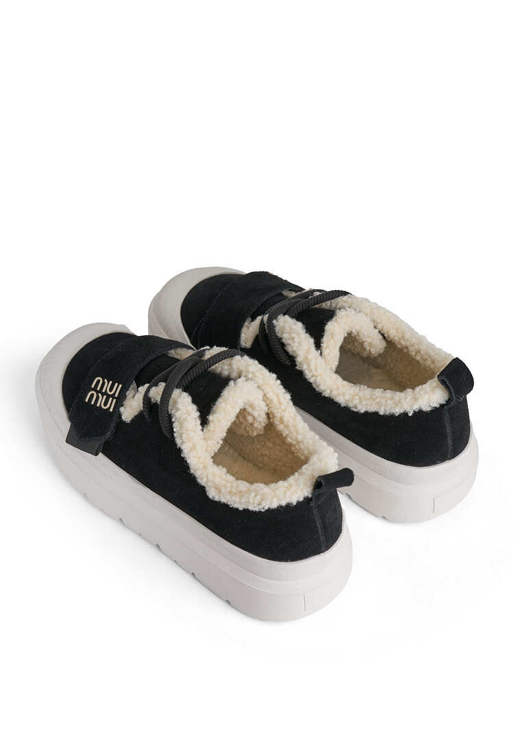 Кеди з хутром жіночі