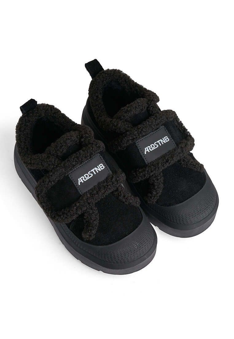 Кеди з хутром жіночі