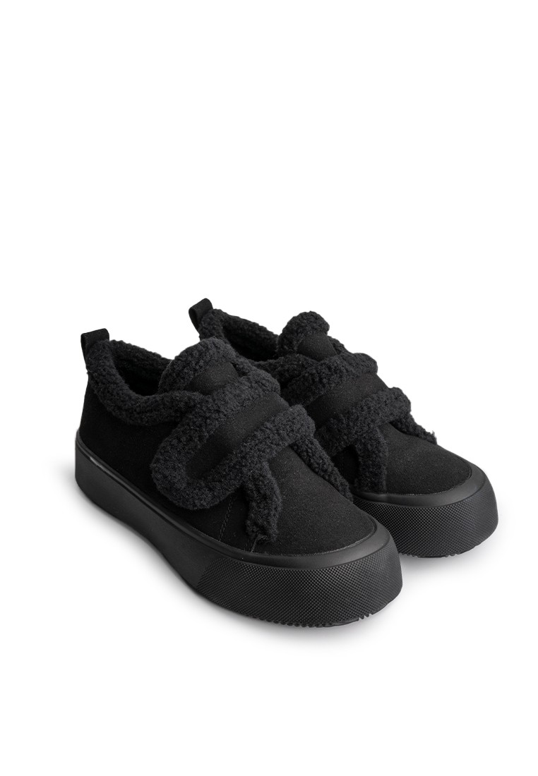 Кеди з хутром жіночі