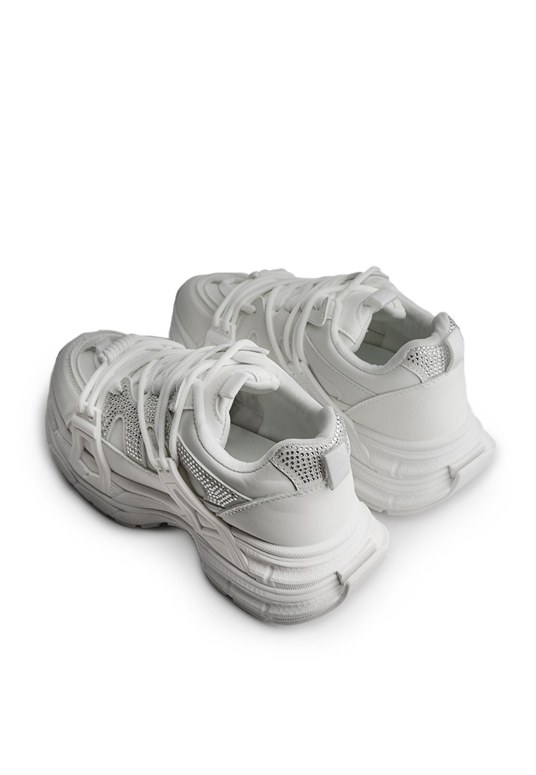 Кросівки жіночі