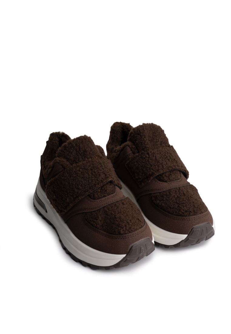 Кросівки з хутром жіночі