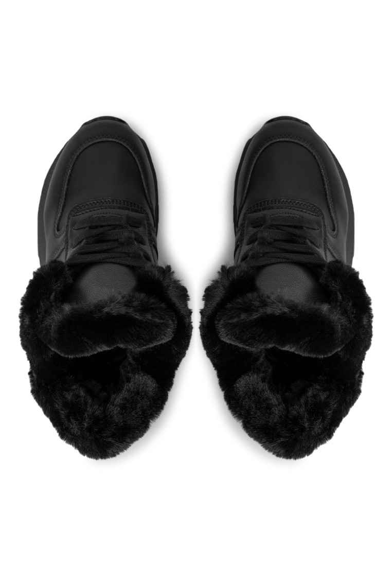 Кросівки зимові жіночі