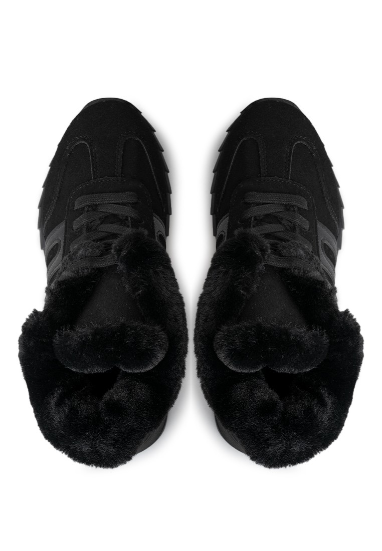 Кросівки зимові жіночі