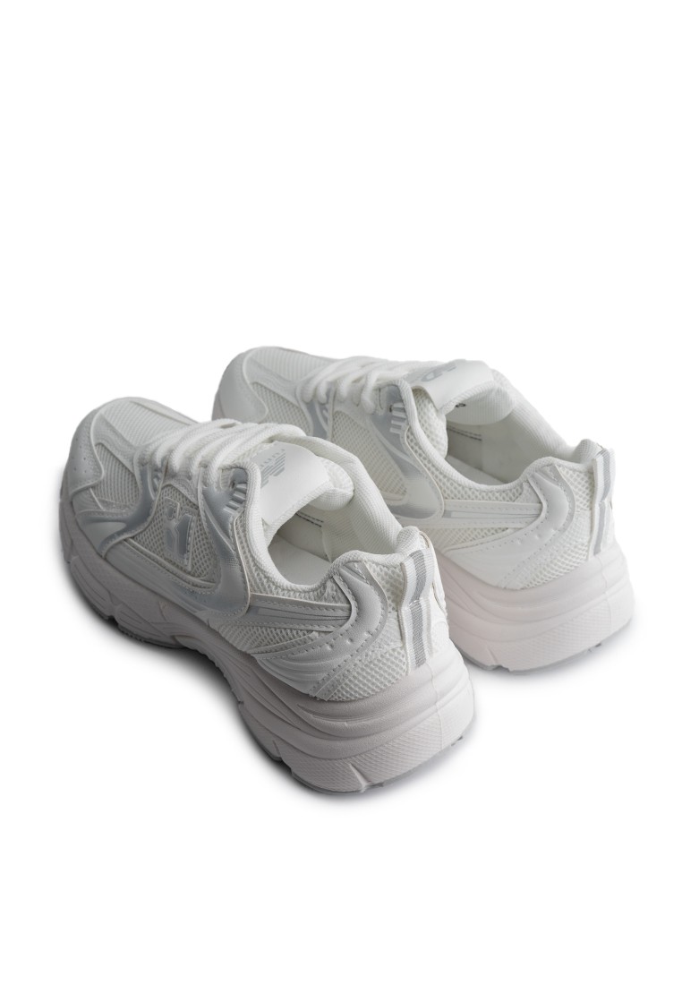 Кросівки жіночі