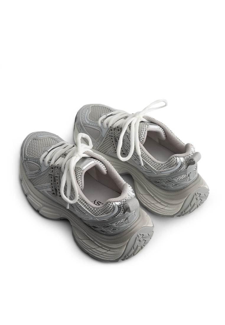 Кросівки шкіряні жіночі