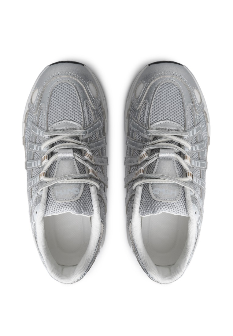 Кросівки жіночі