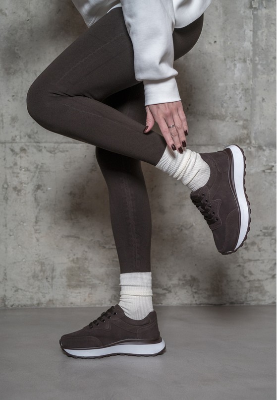 Кросівки замшеві жіночі Vzuttya.UA