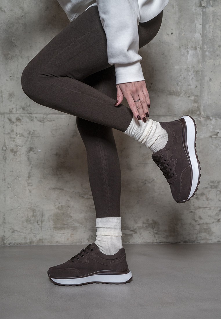 Кросівки замшеві жіночі