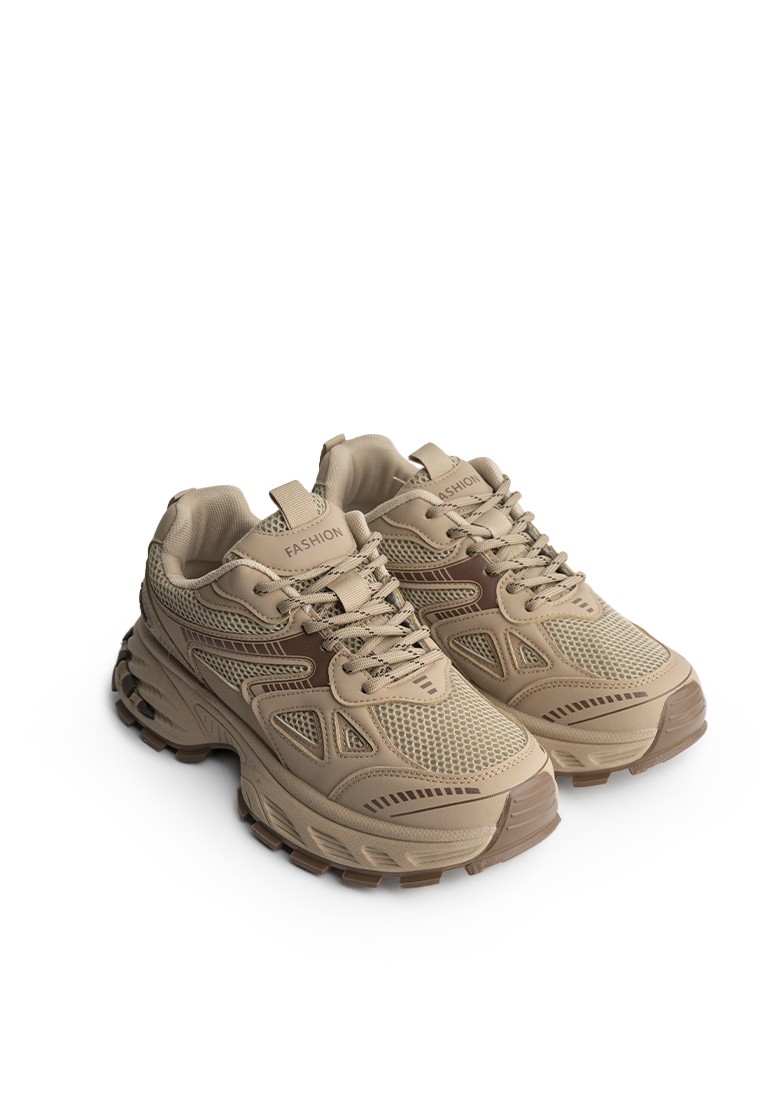 Кросівки жіночі