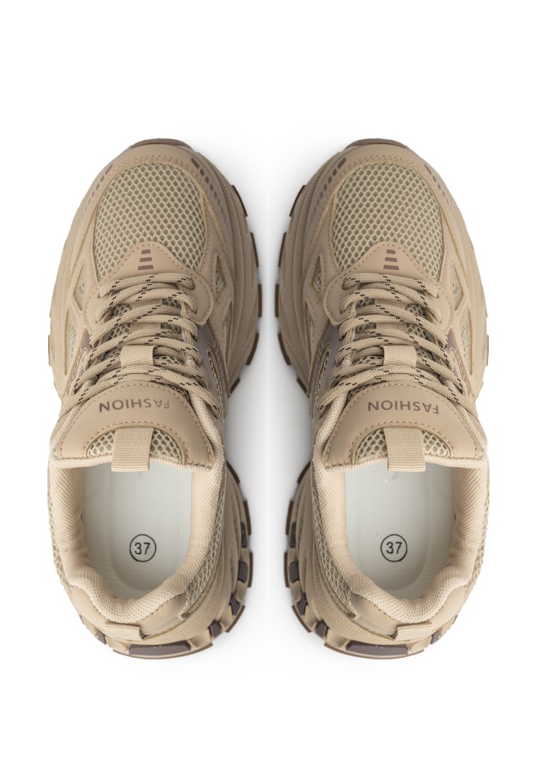 Кросівки жіночі