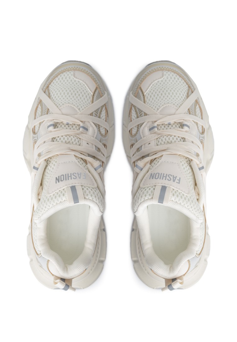 Кросівки жіночі