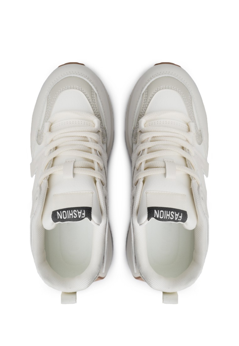 Кросівки жіночі