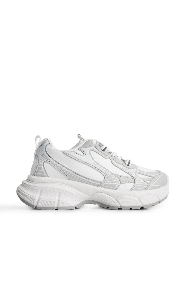 Кросівки жіночі