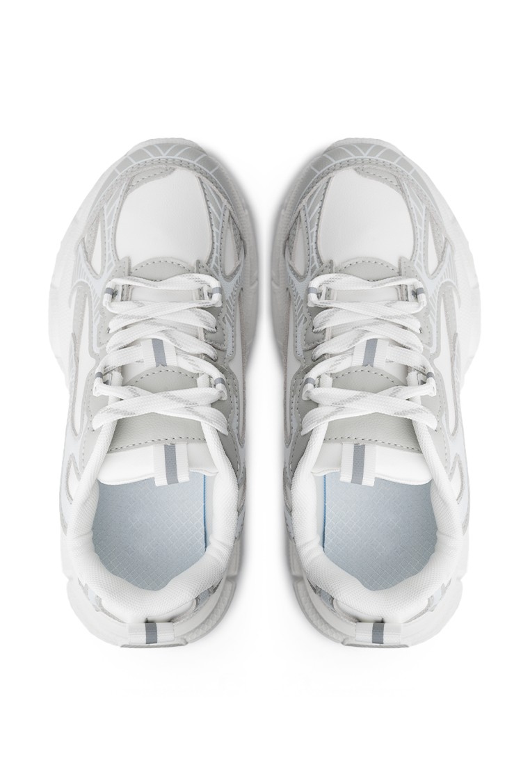 Кросівки жіночі