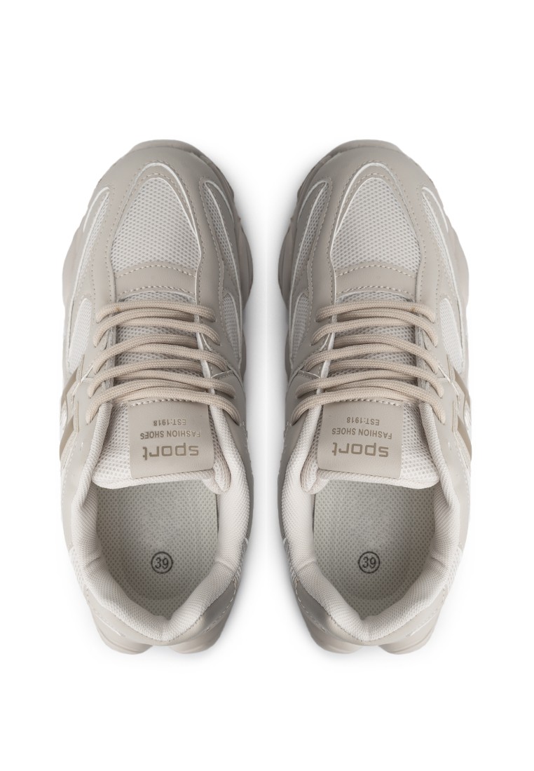 Кросівки жіночі