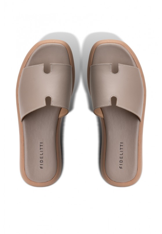 Шльопанці шкіряні жіночі Vzuttya.UA