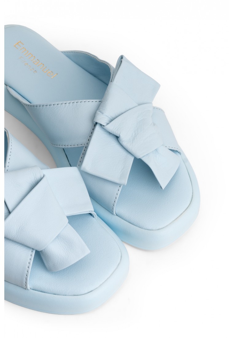 Шльопанці шкіряні жіночі