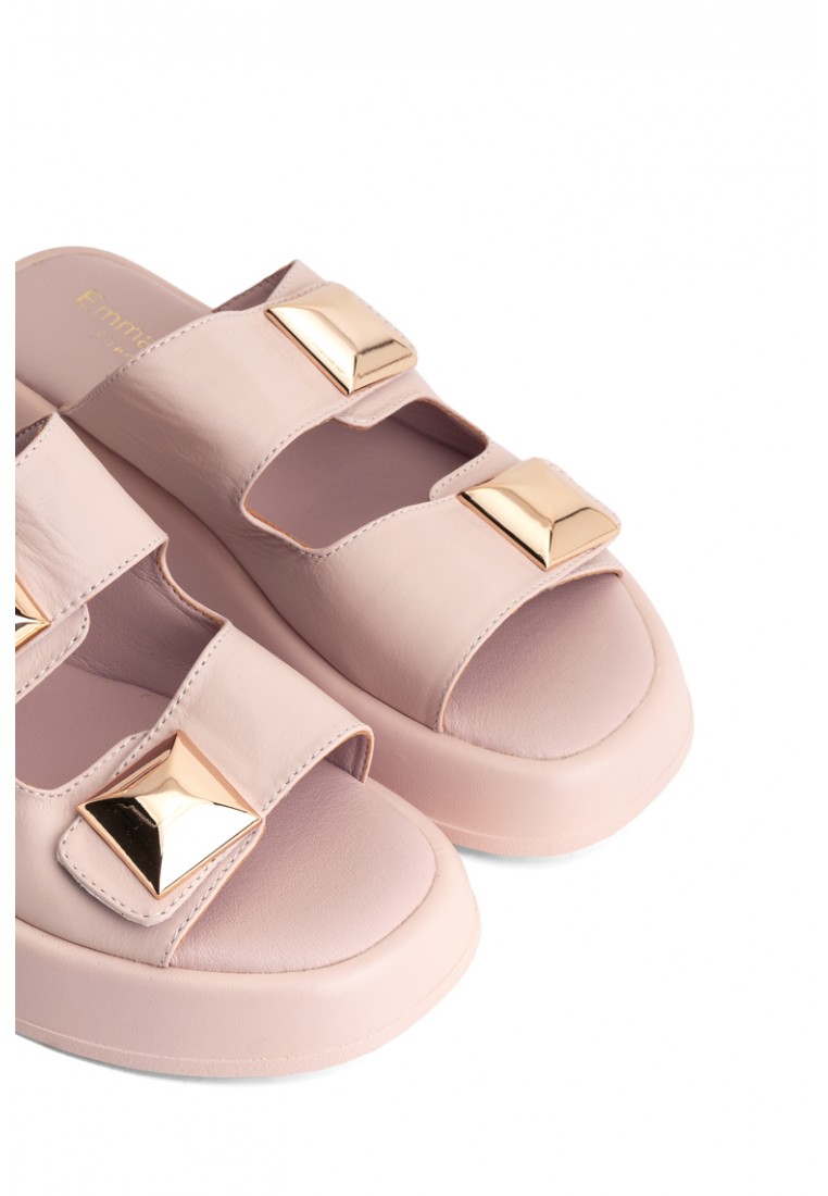 Шльопанці шкіряні жіночі