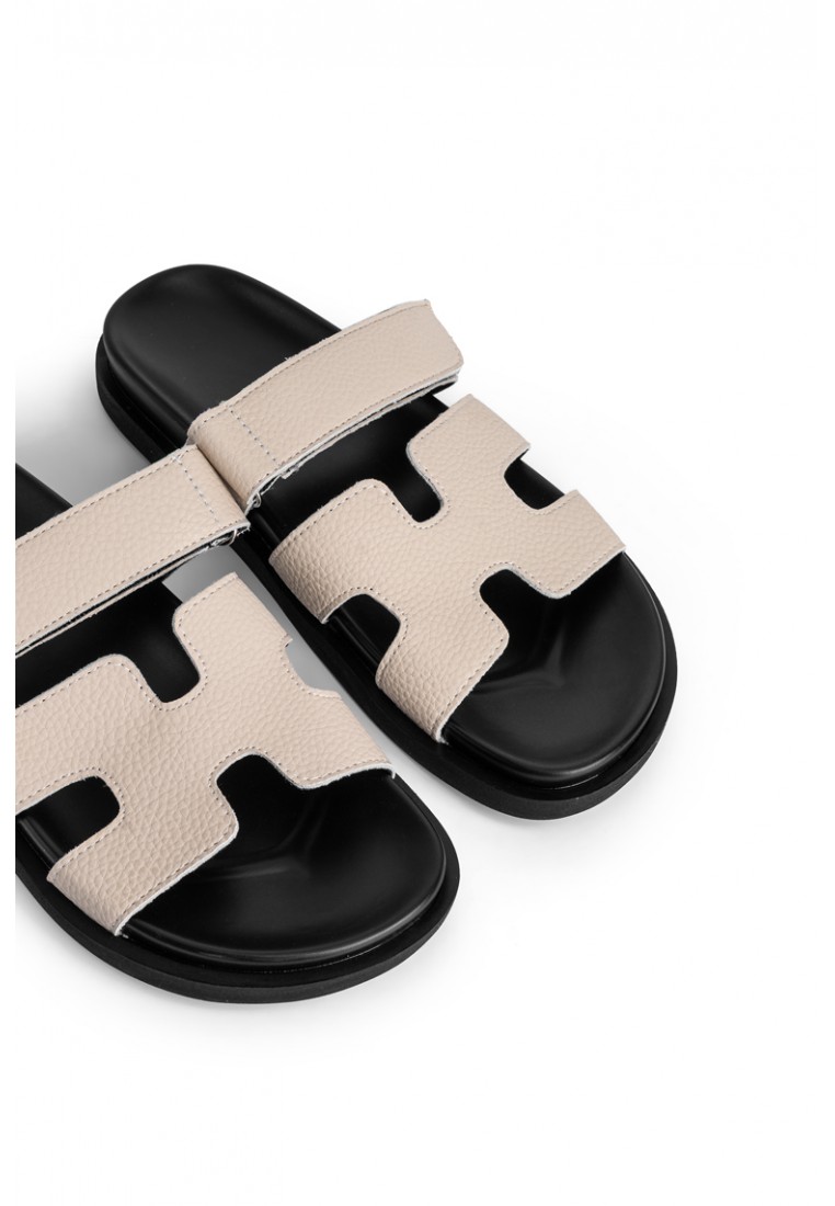 Шльопанці шкіряні жіночі