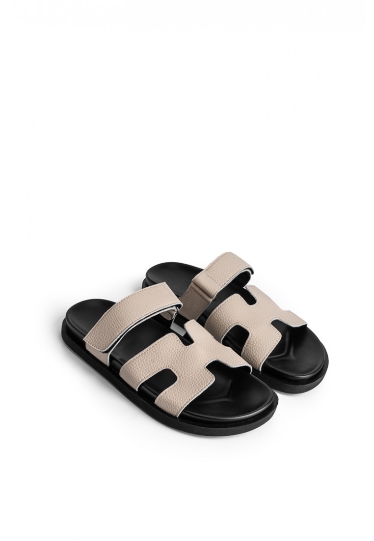 Шльопанці шкіряні жіночі