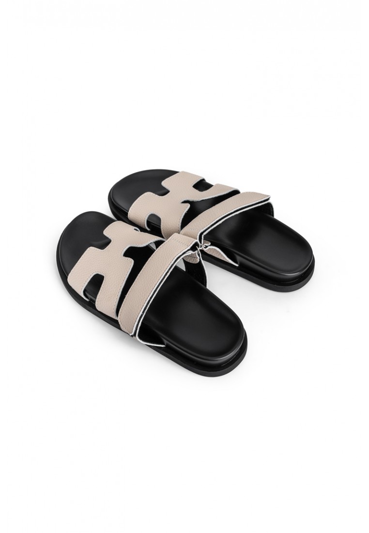 Шльопанці шкіряні жіночі