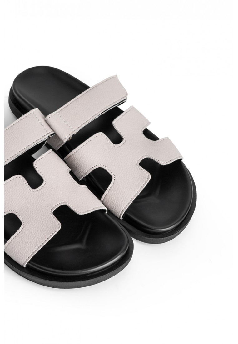 Шльопанці шкіряні жіночі