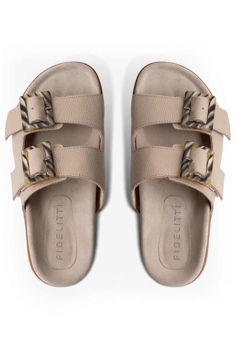 Шльопанці шкіряні жіночі