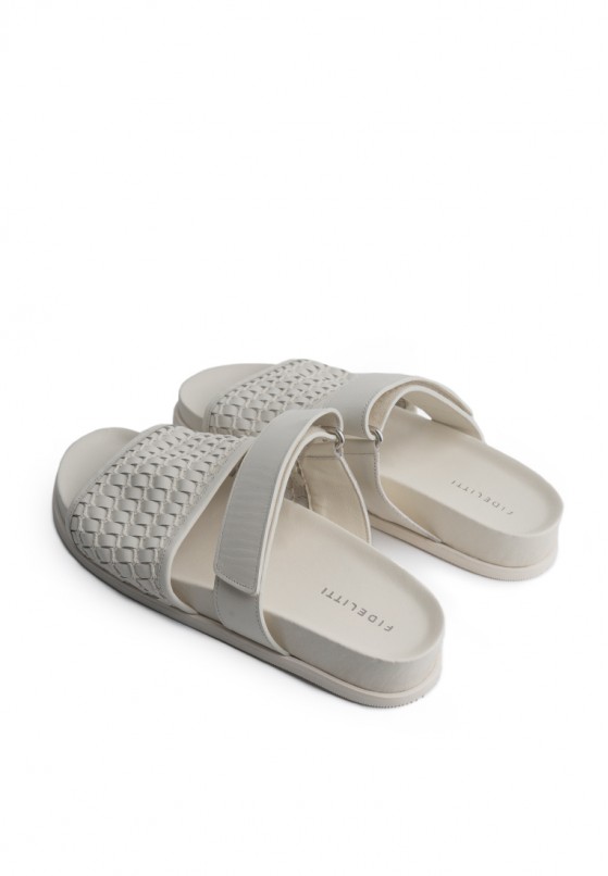 Шльопанці шкіряні жіночі Vzuttya.UA