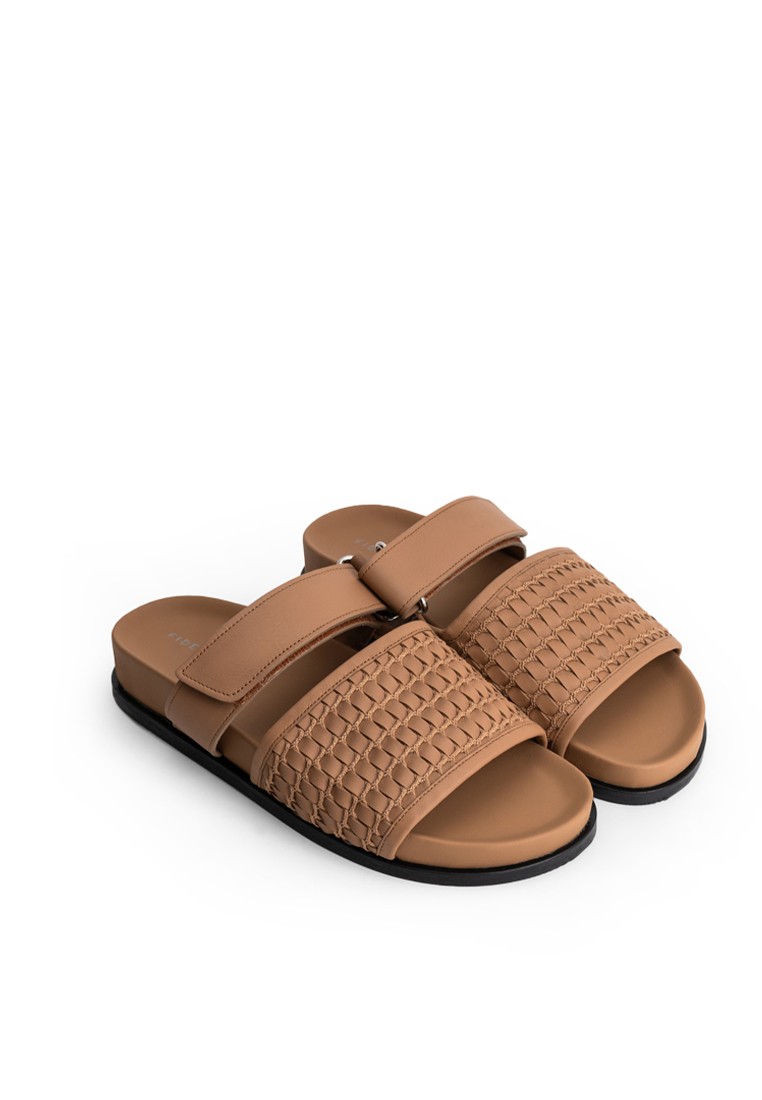 Шльопанці шкіряні жіночі