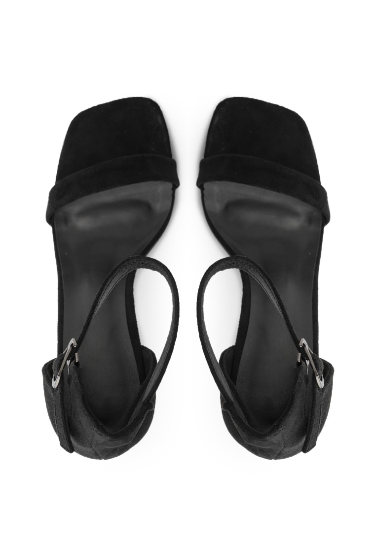 Босоніжки жіночі на підборах