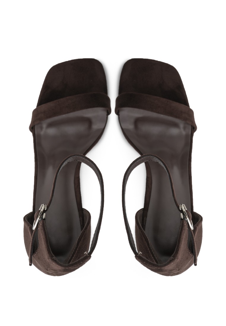 Босоніжки жіночі на підборах