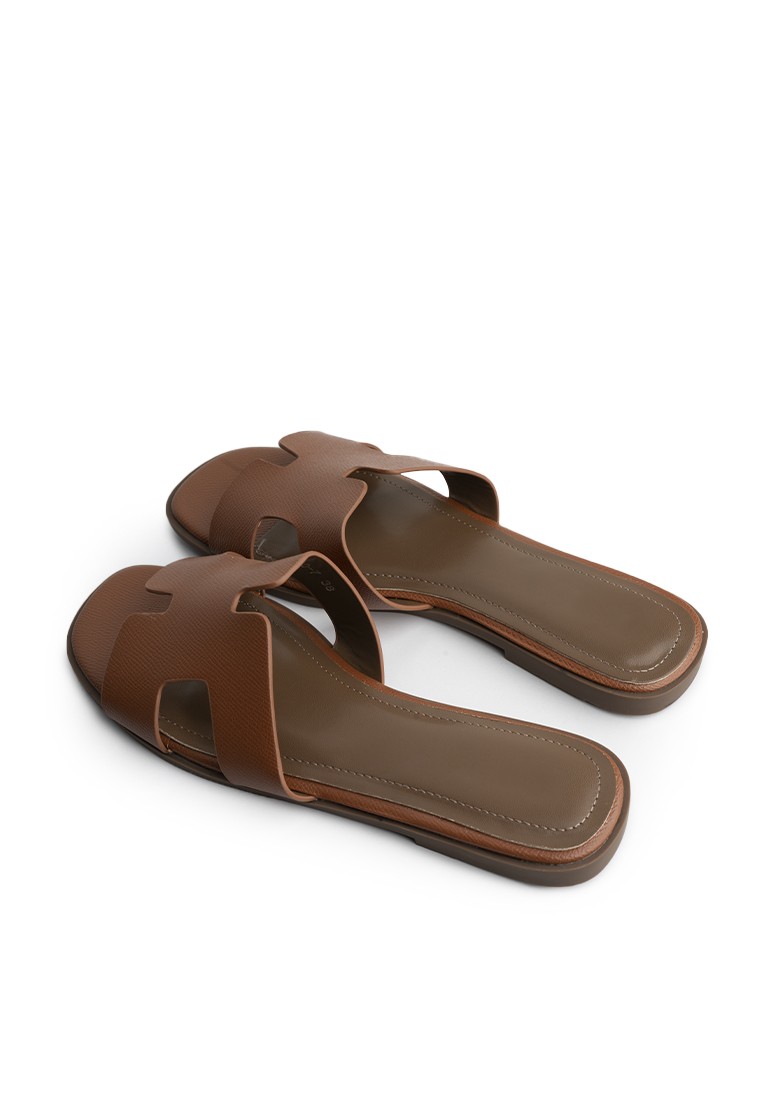 Шльопанці жіночі