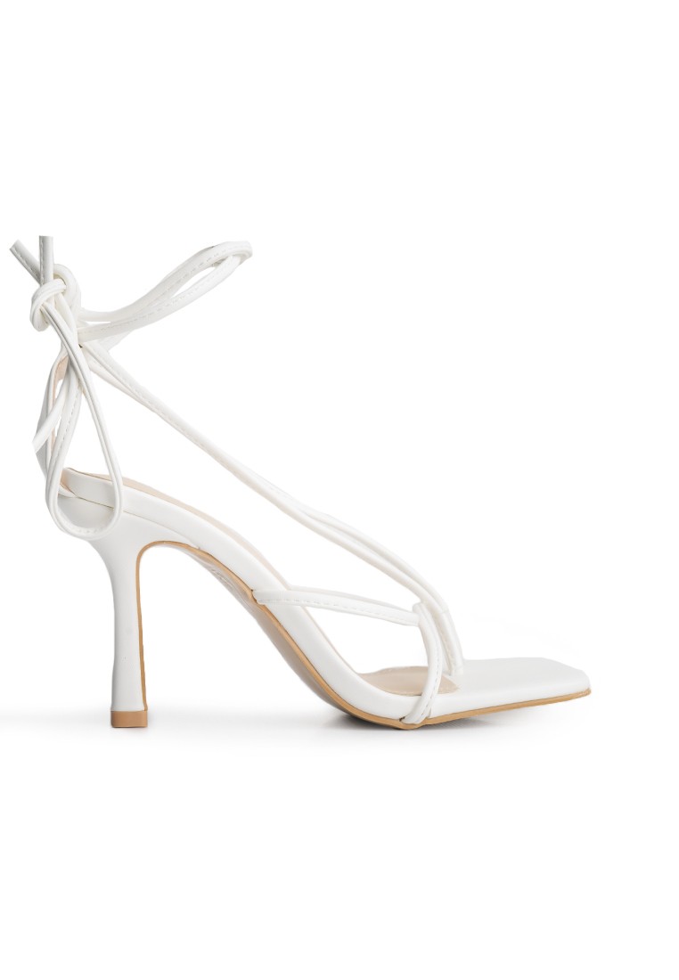 Босоніжки жіночі на підборах