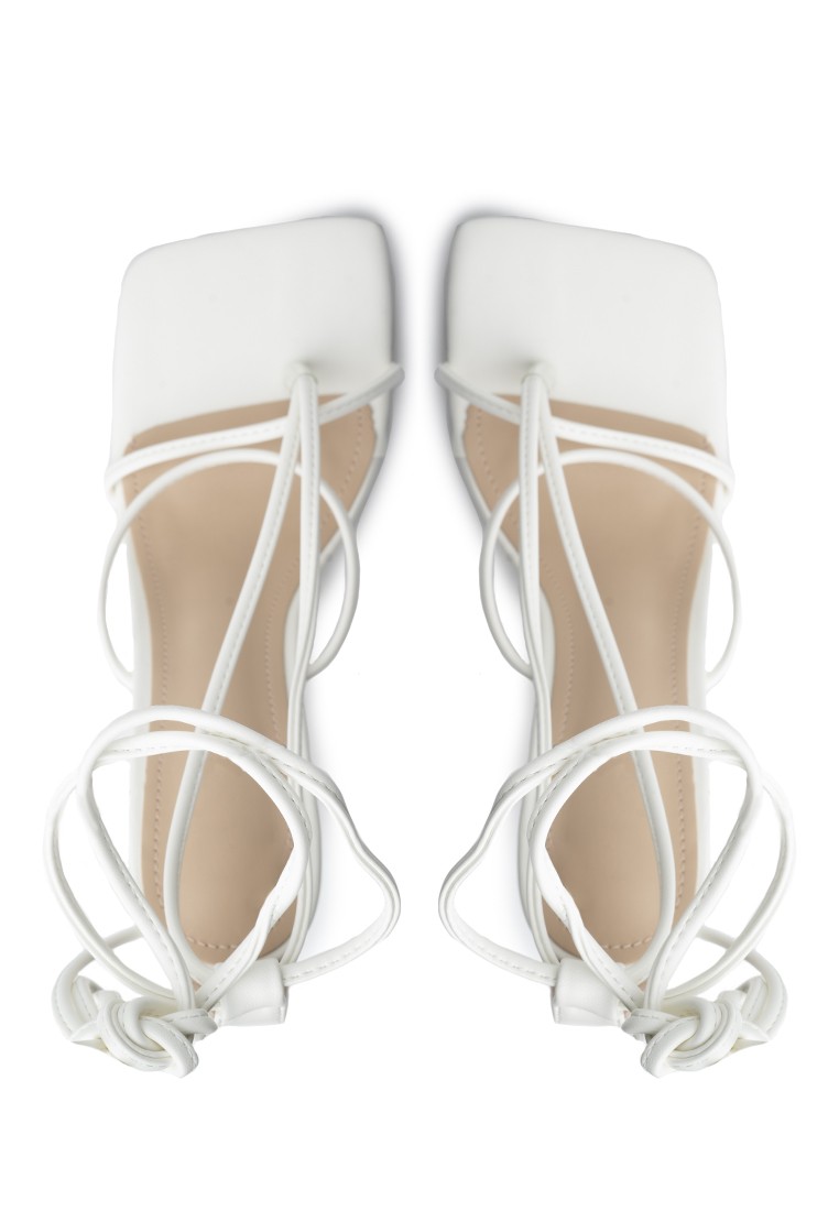 Босоніжки жіночі на підборах