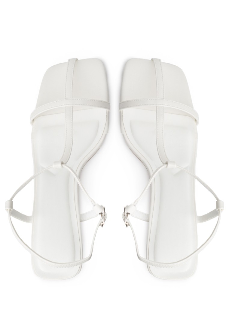 Босоніжки жіночі на підборах