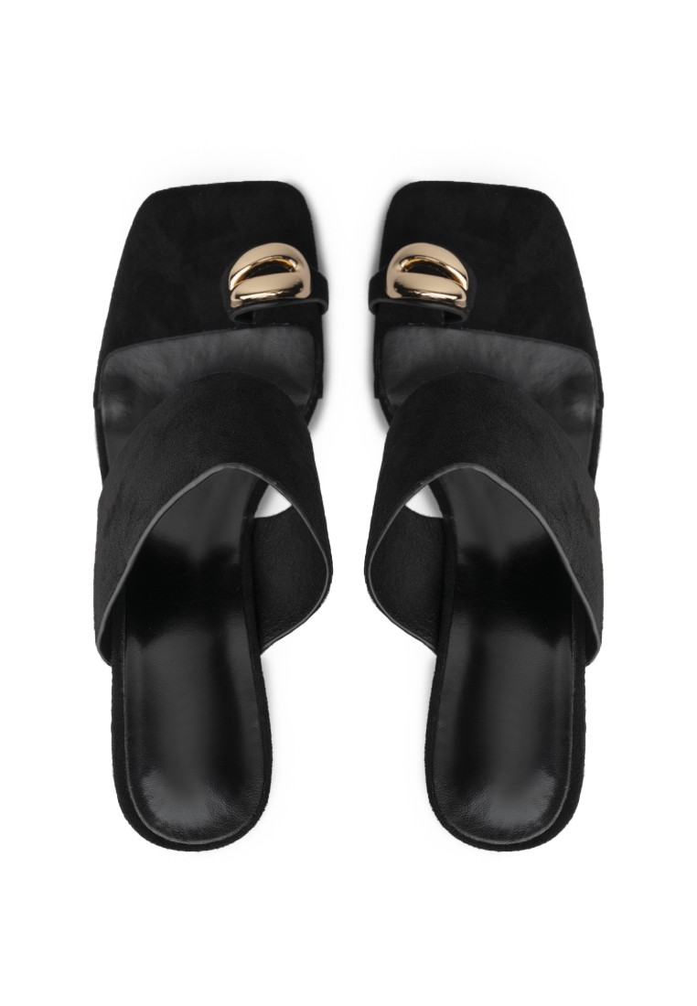 Босоніжки жіночі на підборах