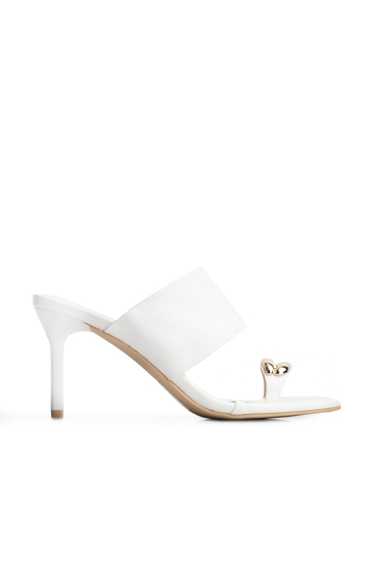 Босоніжки жіночі на підборах