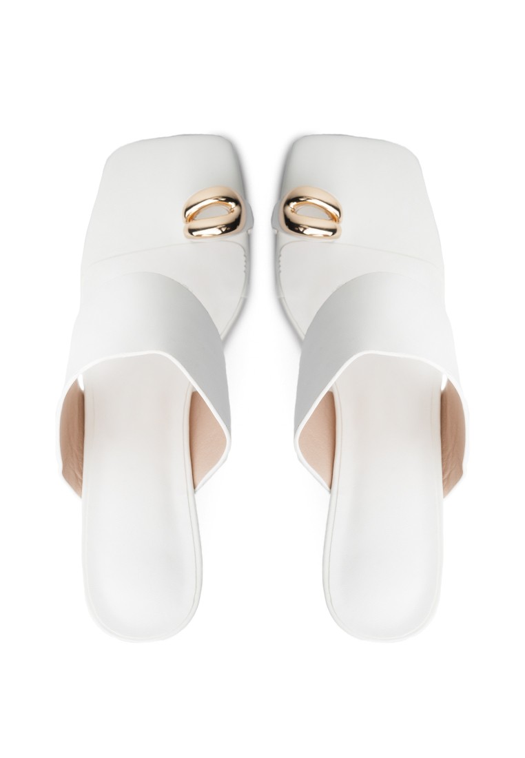 Босоніжки жіночі на підборах