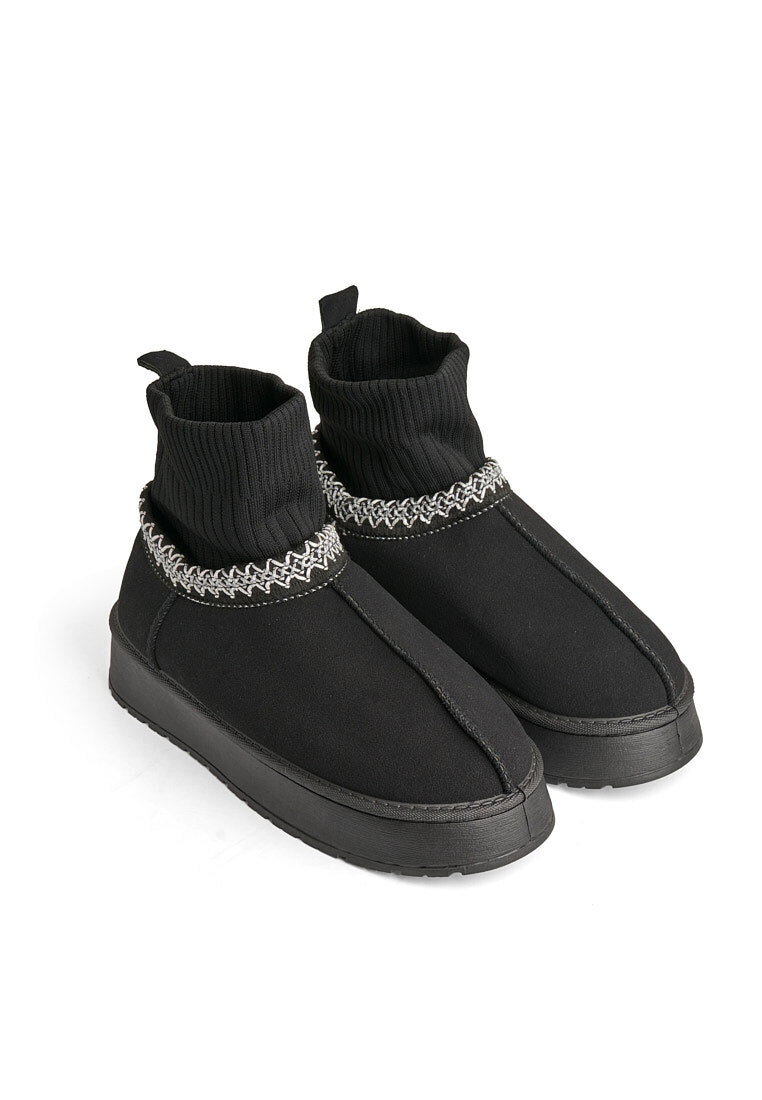 Уггі з хутром жіночі